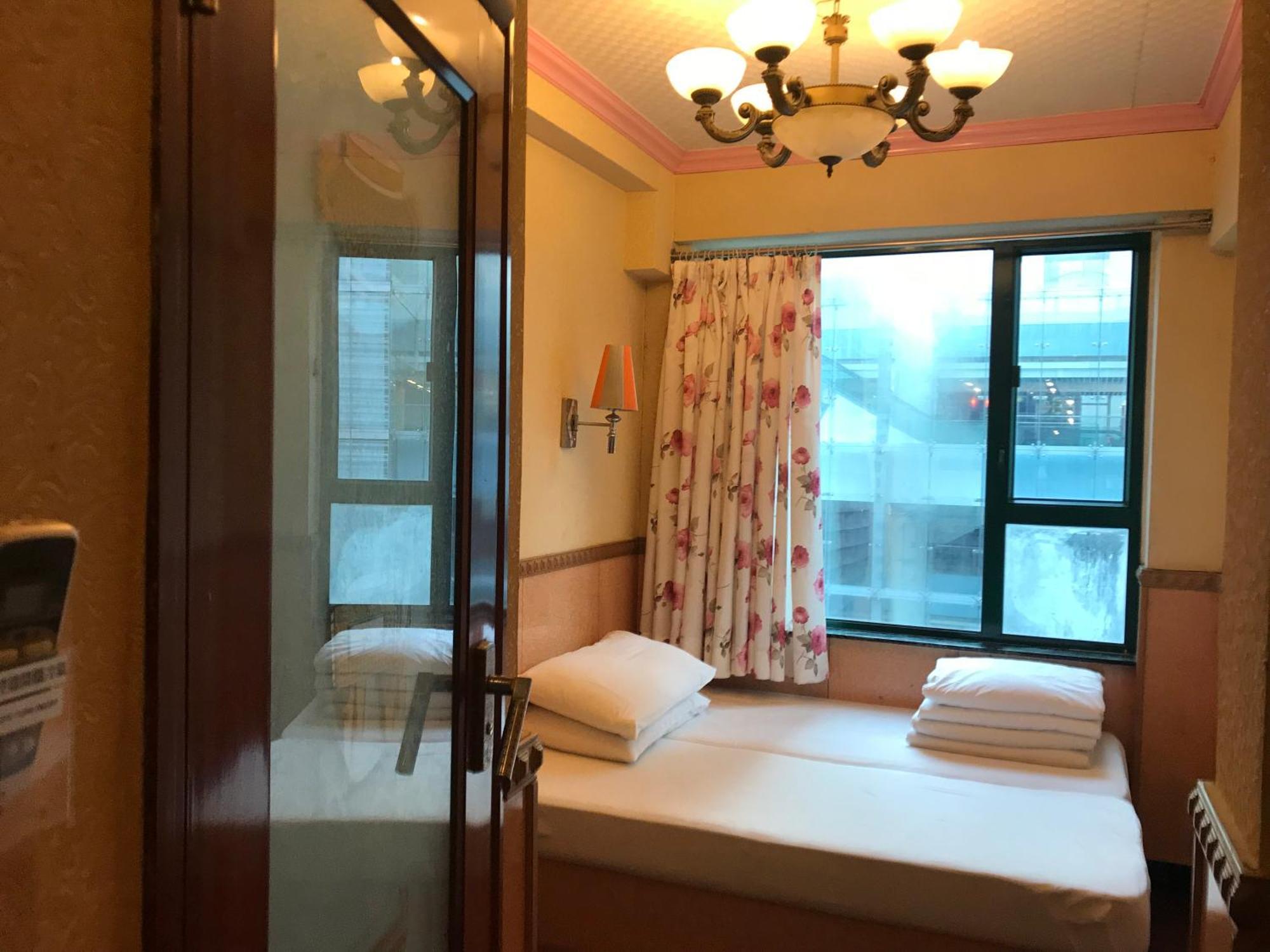 New Garden Hostel Хонконг Екстериор снимка