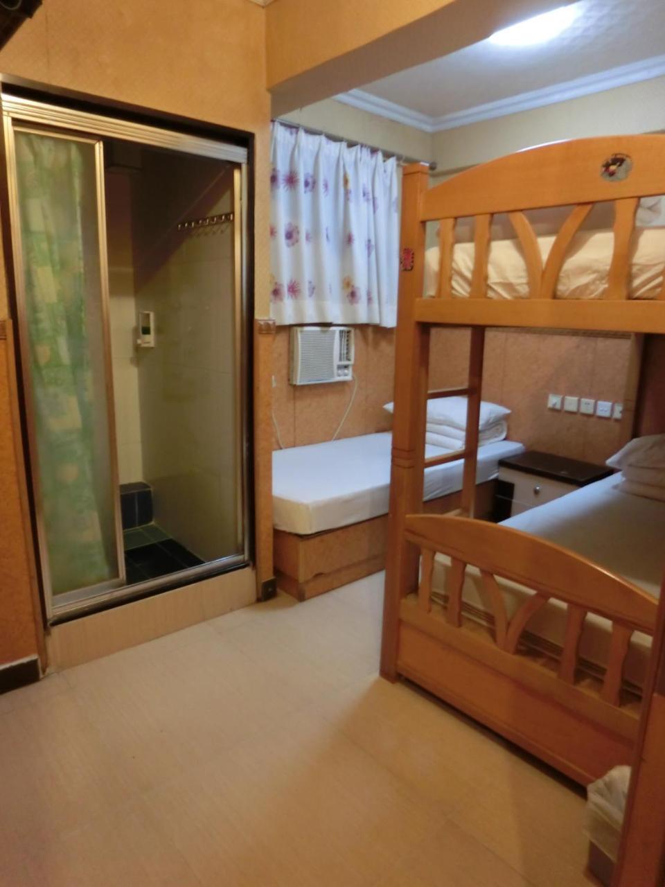 New Garden Hostel Хонконг Екстериор снимка