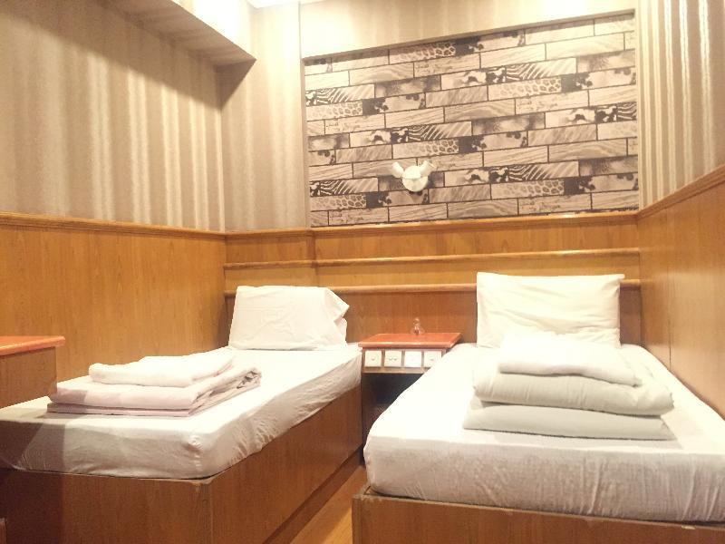 New Garden Hostel Хонконг Екстериор снимка